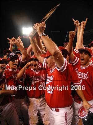 Thumbnail 1 in Agoura vs. Lakewood (D1 Section Final) photogallery.