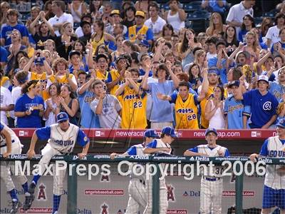 Thumbnail 2 in Agoura vs. Lakewood (D1 Section Final) photogallery.