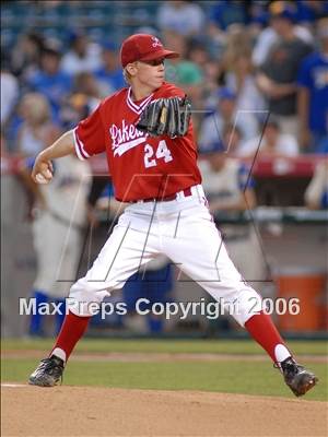 Thumbnail 1 in Agoura vs. Lakewood (D1 Section Final) photogallery.