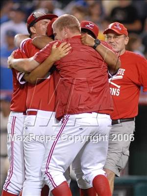Thumbnail 1 in Agoura vs. Lakewood (D1 Section Final) photogallery.