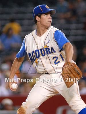 Thumbnail 3 in Agoura vs. Lakewood (D1 Section Final) photogallery.