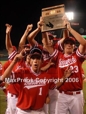 Thumbnail 2 in Agoura vs. Lakewood (D1 Section Final) photogallery.