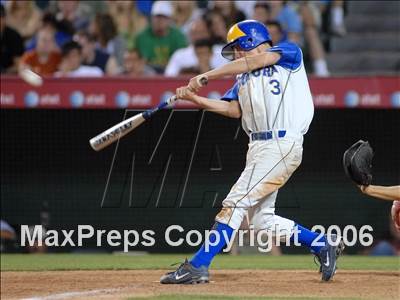 Thumbnail 2 in Agoura vs. Lakewood (D1 Section Final) photogallery.