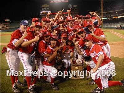 Thumbnail 3 in Agoura vs. Lakewood (D1 Section Final) photogallery.