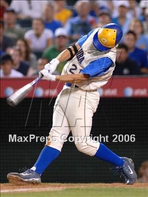 Thumbnail 1 in Agoura vs. Lakewood (D1 Section Final) photogallery.