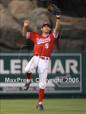 Thumbnail 3 in Agoura vs. Lakewood (D1 Section Final) photogallery.