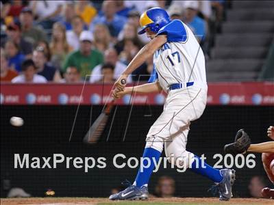Thumbnail 3 in Agoura vs. Lakewood (D1 Section Final) photogallery.