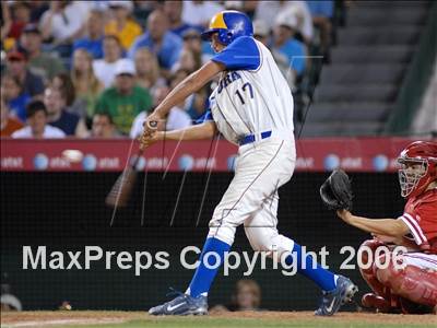 Thumbnail 1 in Agoura vs. Lakewood (D1 Section Final) photogallery.