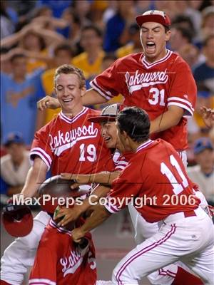 Thumbnail 3 in Agoura vs. Lakewood (D1 Section Final) photogallery.