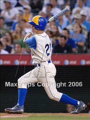 Thumbnail 2 in Agoura vs. Lakewood (D1 Section Final) photogallery.
