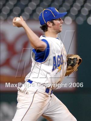 Thumbnail 3 in Agoura vs. Lakewood (D1 Section Final) photogallery.