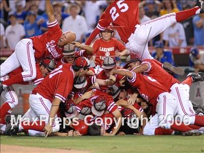 Thumbnail 3 in Agoura vs. Lakewood (D1 Section Final) photogallery.