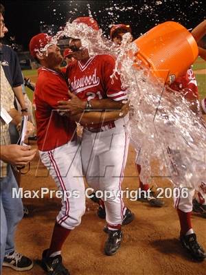 Thumbnail 2 in Agoura vs. Lakewood (D1 Section Final) photogallery.