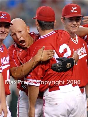 Thumbnail 3 in Agoura vs. Lakewood (D1 Section Final) photogallery.
