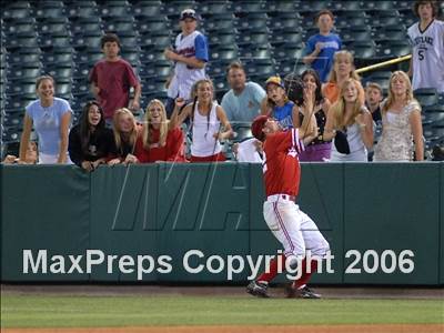 Thumbnail 1 in Agoura vs. Lakewood (D1 Section Final) photogallery.