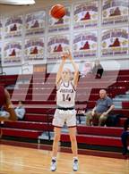 Photo from the gallery "Unity Reed @ Justice (Cougar Holiday Classic)"