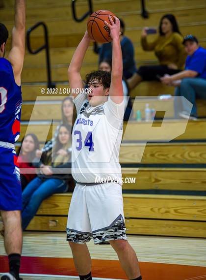Thumbnail 2 in McCurdy vs. Questa (Northern Rio Grande Tournament) photogallery.