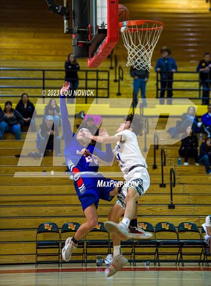 Thumbnail 2 in McCurdy vs. Questa (Northern Rio Grande Tournament) photogallery.