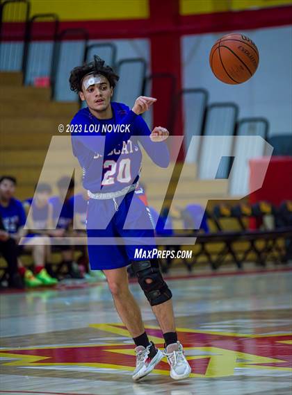 Thumbnail 3 in McCurdy vs. Questa (Northern Rio Grande Tournament) photogallery.