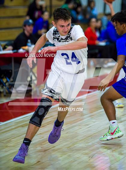 Thumbnail 3 in McCurdy vs. Questa (Northern Rio Grande Tournament) photogallery.