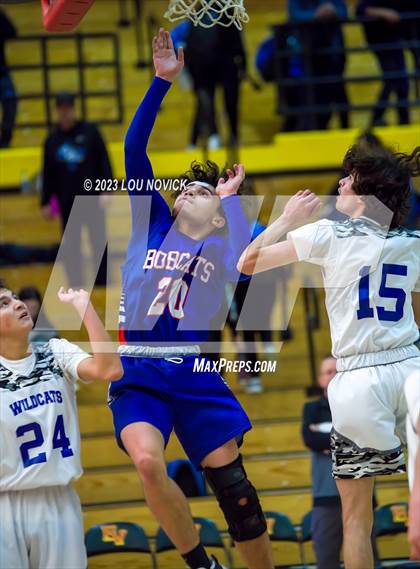 Thumbnail 2 in McCurdy vs. Questa (Northern Rio Grande Tournament) photogallery.
