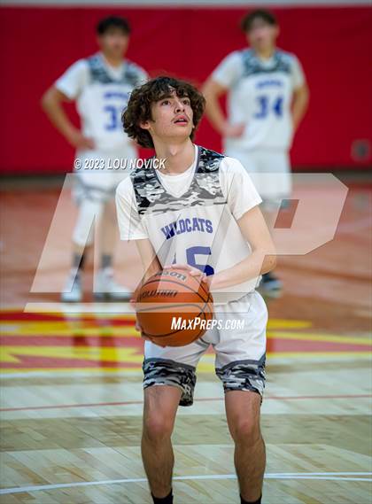 Thumbnail 2 in McCurdy vs. Questa (Northern Rio Grande Tournament) photogallery.