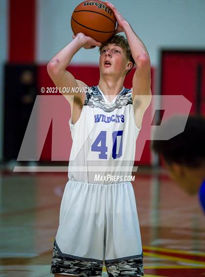 Thumbnail 3 in McCurdy vs. Questa (Northern Rio Grande Tournament) photogallery.