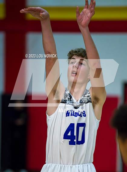 Thumbnail 2 in McCurdy vs. Questa (Northern Rio Grande Tournament) photogallery.