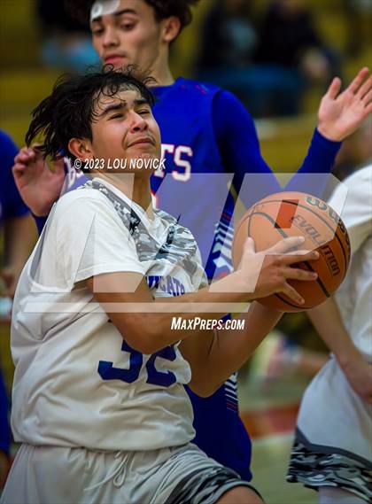 Thumbnail 2 in McCurdy vs. Questa (Northern Rio Grande Tournament) photogallery.