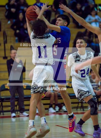 Thumbnail 1 in McCurdy vs. Questa (Northern Rio Grande Tournament) photogallery.