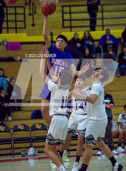 Thumbnail 2 in McCurdy vs. Questa (Northern Rio Grande Tournament) photogallery.