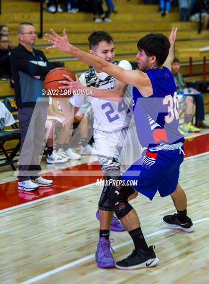 Thumbnail 2 in McCurdy vs. Questa (Northern Rio Grande Tournament) photogallery.
