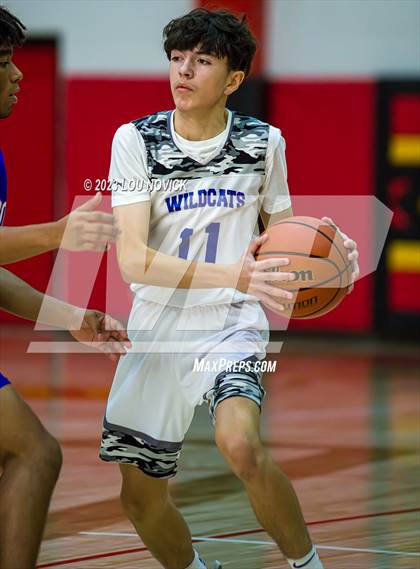 Thumbnail 3 in McCurdy vs. Questa (Northern Rio Grande Tournament) photogallery.