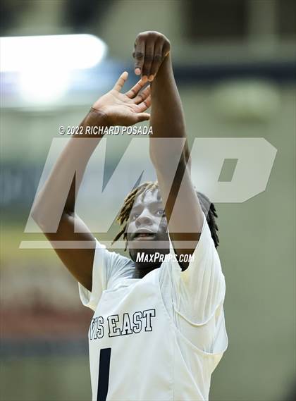Thumbnail 3 in Sanger @ Clovis East photogallery.
