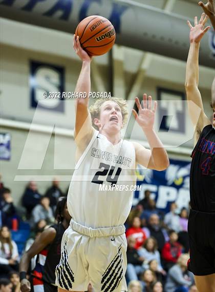 Thumbnail 2 in Sanger @ Clovis East photogallery.