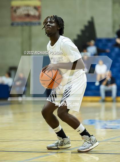 Thumbnail 2 in Sanger @ Clovis East photogallery.