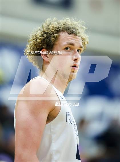 Thumbnail 3 in Sanger @ Clovis East photogallery.