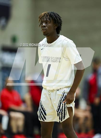 Thumbnail 1 in Sanger @ Clovis East photogallery.