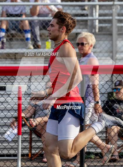 Thumbnail 2 in IHSAA East Central Track & Field Sectional photogallery.