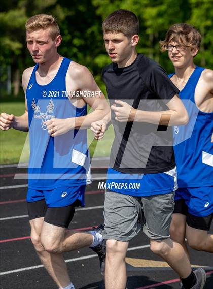 Thumbnail 2 in IHSAA East Central Track & Field Sectional photogallery.