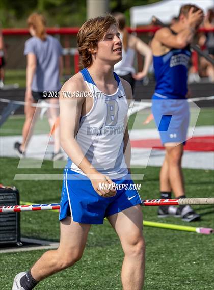 Thumbnail 2 in IHSAA East Central Track & Field Sectional photogallery.