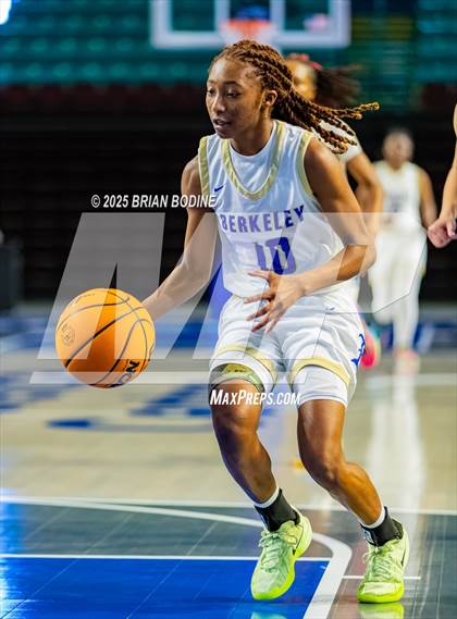 Thumbnail 3 in North Myrtle Beach vs Berkeley (SCHSL 5A Div 2 Semifinal) photogallery.