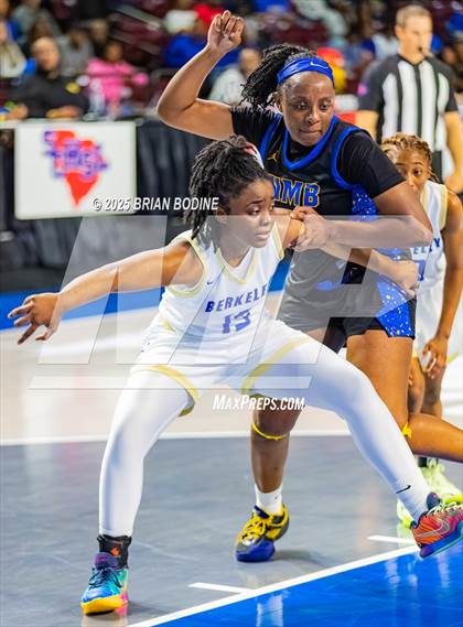 Thumbnail 3 in North Myrtle Beach vs Berkeley (SCHSL 5A Div 2 Semifinal) photogallery.