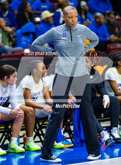 Thumbnail 2 in North Myrtle Beach vs Berkeley (SCHSL 5A Div 2 Semifinal) photogallery.