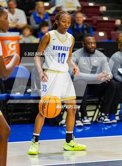 Thumbnail 1 in North Myrtle Beach vs Berkeley (SCHSL 5A Div 2 Semifinal) photogallery.