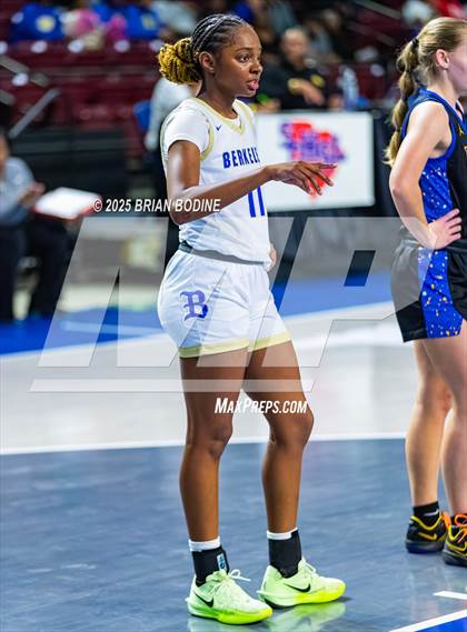 Thumbnail 3 in North Myrtle Beach vs Berkeley (SCHSL 5A Div 2 Semifinal) photogallery.