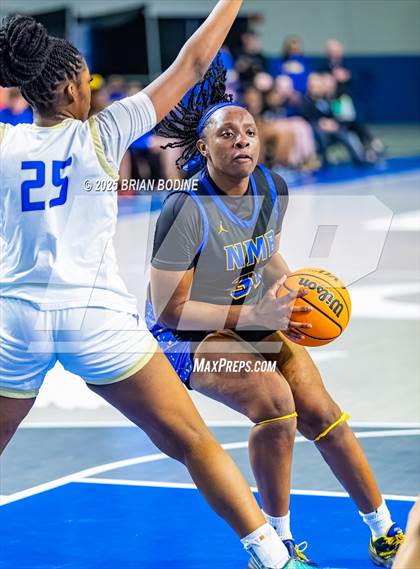 Thumbnail 2 in North Myrtle Beach vs Berkeley (SCHSL 5A Div 2 Semifinal) photogallery.
