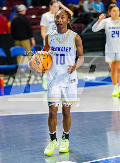 Thumbnail 2 in North Myrtle Beach vs Berkeley (SCHSL 5A Div 2 Semifinal) photogallery.