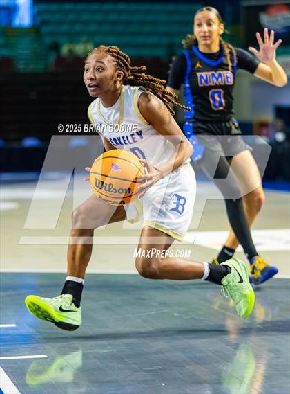 Thumbnail 3 in North Myrtle Beach vs Berkeley (SCHSL 5A Div 2 Semifinal) photogallery.