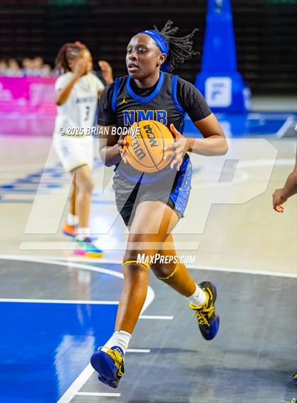 Thumbnail 3 in North Myrtle Beach vs Berkeley (SCHSL 5A Div 2 Semifinal) photogallery.